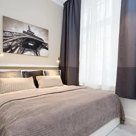 The Lohmeyerstr Vh Links, 2 Bedroom Up To 6 People דירה ברלין
