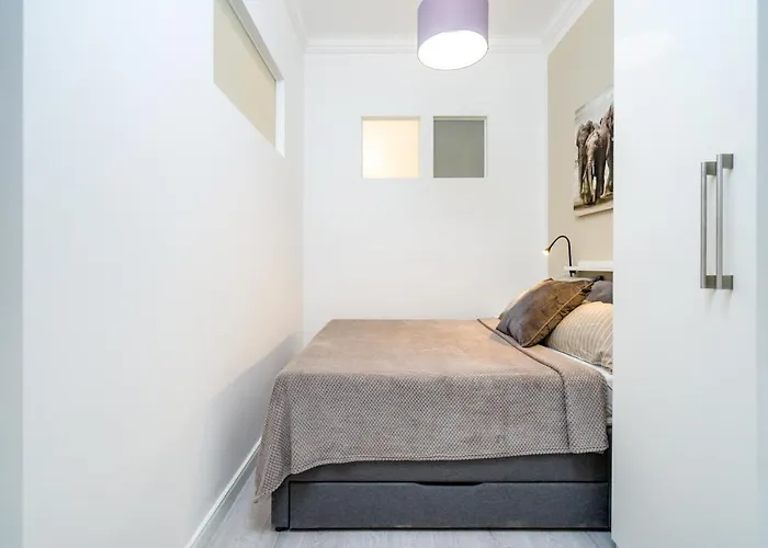 The Lohmeyerstr Li - Group Flat In Berlin, Family-friendly, 2br, 4- 6 Guests * Βερολίνο